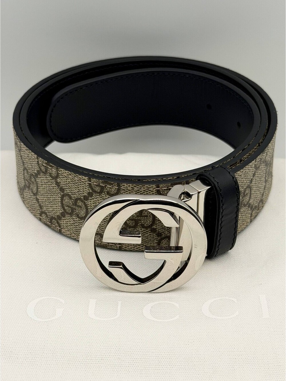Gucci GG Supreme Beige Canvas & Black Leather Reversible